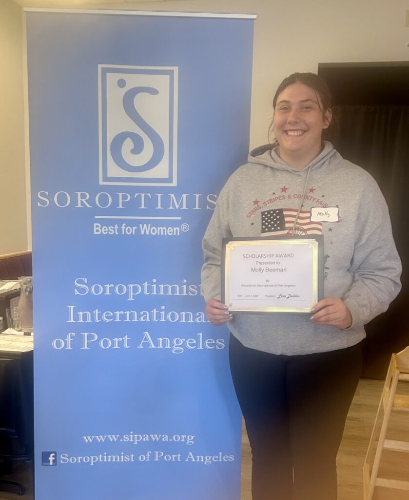 Molly Beeman will spend fall semester studying in Florence, Italy then continue studies at Mount St. Mary in
Los Angeles. Beeman will prepare for a directing career through her major of film/communication.